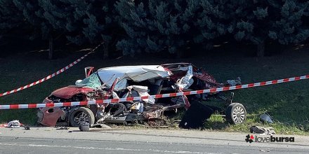 İstanbul'da TEM Otoyolu'ndaki kazada sebebiyle 6 şahıs yaşamını yitirdi.