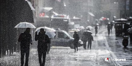 Kuvvetli yağış ve fırtına uyarısı Meteoroloji'den geldi.