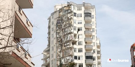 Riskli binalar 4 aşamada yenileniyor.