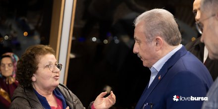 TBMM Başkanı Mustafa Şentop, İstanbul'a gelen depremzedelerle birlikte iftar yaptı