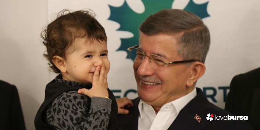 Davutoğlu ’Zorlu günleri hep birlikte aşacağız’ paylaşımında bulundu!