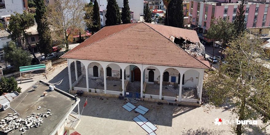 Depremde ağır hasar alan 133 yıllık tarihi camii aslına uygun restore edilecek