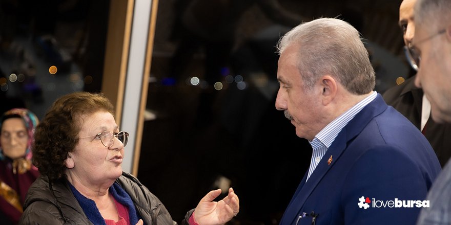 TBMM Başkanı Mustafa Şentop, İstanbul'a gelen depremzedelerle birlikte iftar yaptı