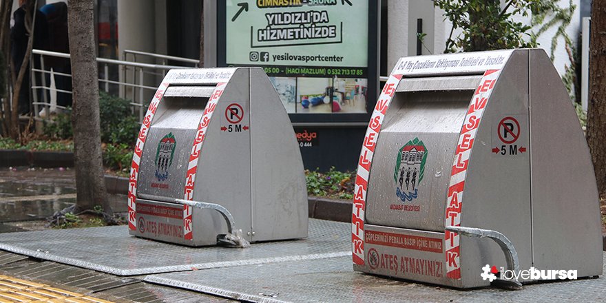 Yeraltı çöp konteynerleri yenilenmeye Konur Sokak'tan başladı